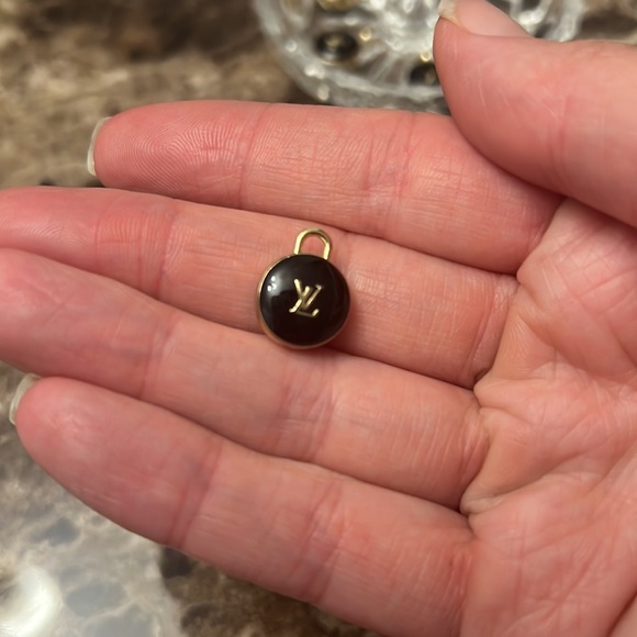 LIMITED QUANTITIES 2 LEFT LV Cute charm 1 black gold upcyle ideas for jewelry - Picture 10 of 17